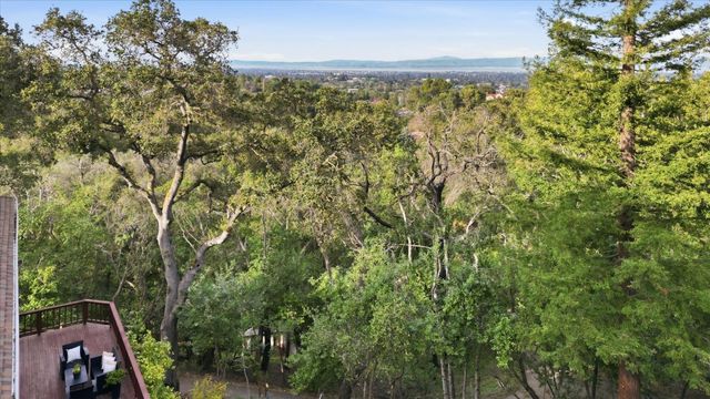 25564 Fernhill Drive, Los Altos Hills, CA 94024