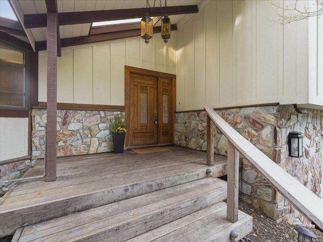 25564 Fernhill Drive, Los Altos Hills, CA 94024