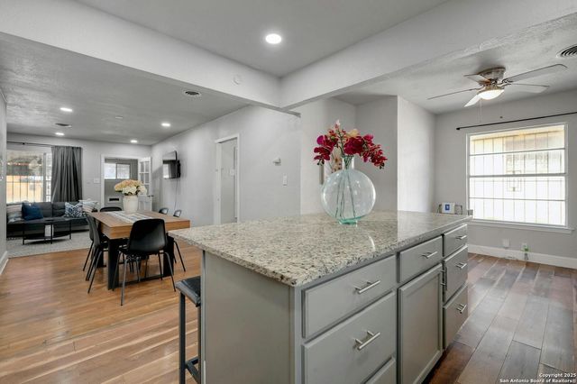 2223 Hays, San Antonio, TX 78202