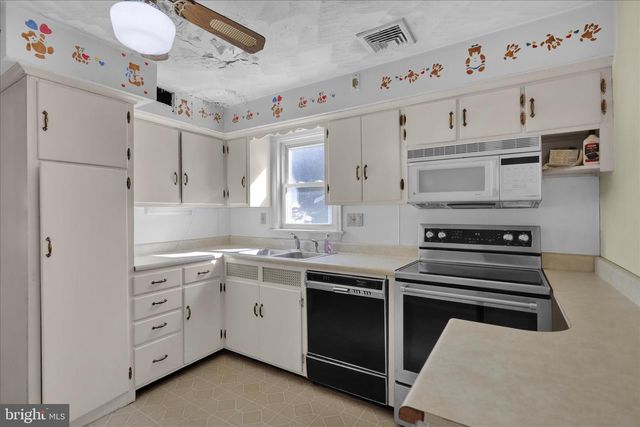 951 NEW HOLLAND AVE, Lancaster, PA 17601