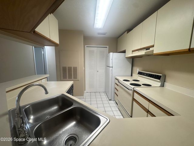 7667 N Wickham Road 1107, Melbourne, FL 32940