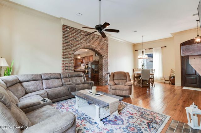 231 English Gardens Parkway, Lafayette, LA 70503