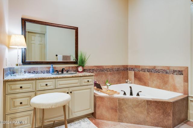 231 English Gardens Parkway, Lafayette, LA 70503