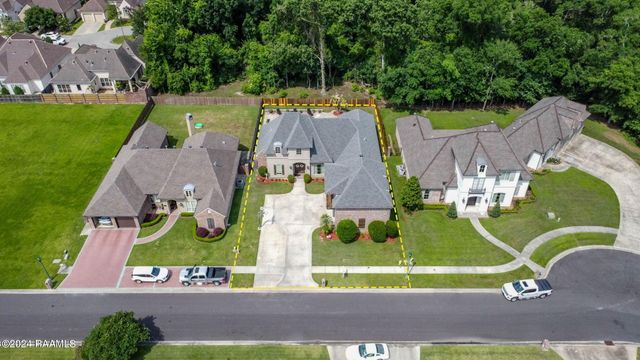 231 English Gardens Parkway, Lafayette, LA 70503
