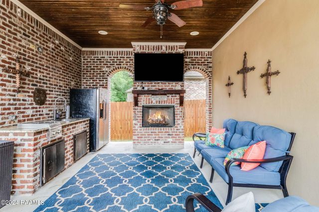 231 English Gardens Parkway, Lafayette, LA 70503