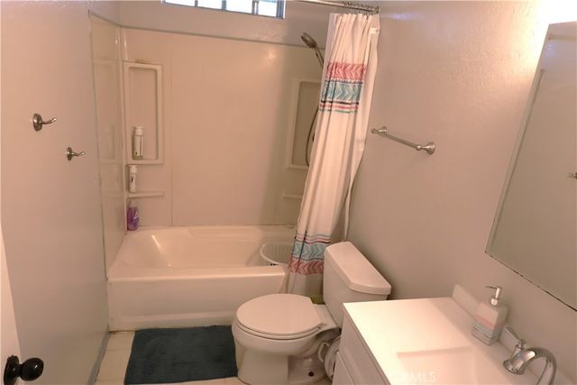 2008 North St., Corning, CA 96021