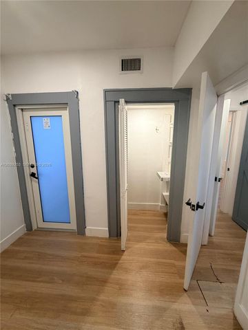 453 NW 25th Ct 1, Miami, FL 33125