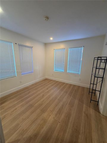 453 NW 25th Ct 1, Miami, FL 33125