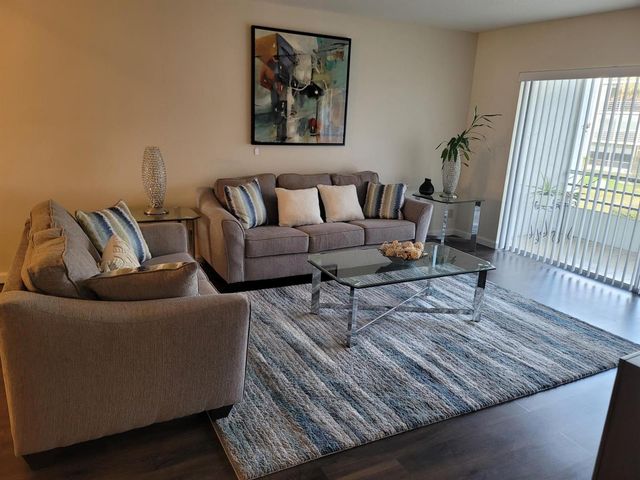 3774 Inverrary Boulevard P202, Lauderhill, FL 33319