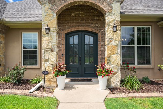 301 Zambezi Lane, Bullard, TX 75757