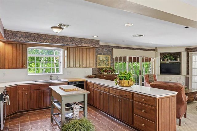 144 Creek Road, New Britain Twp, PA 18914