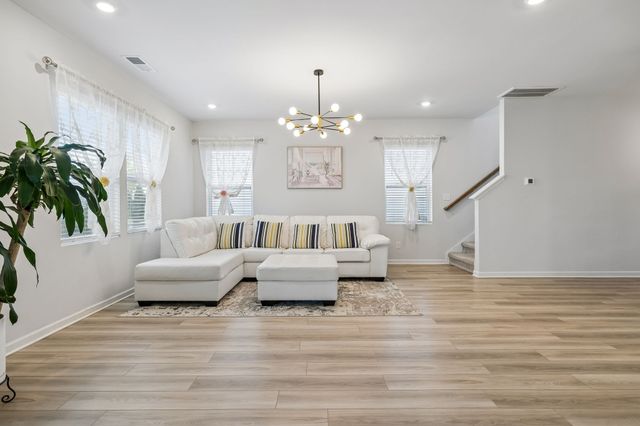 3030 Drumwright Way, Columbia, TN 38401