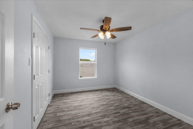 3101 Clinton Avenue, Fort Worth, TX 76106