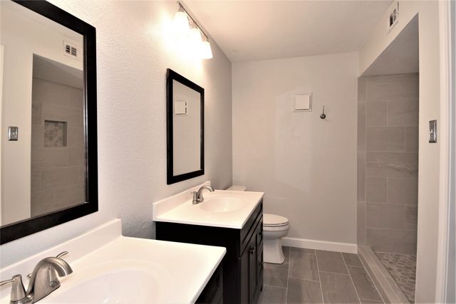 16301 ledgemont Lane 176, Addison, TX 75001
