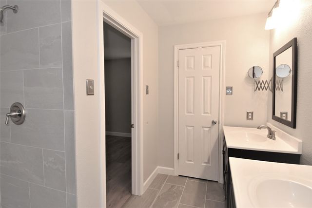 16301 ledgemont Lane 176, Addison, TX 75001