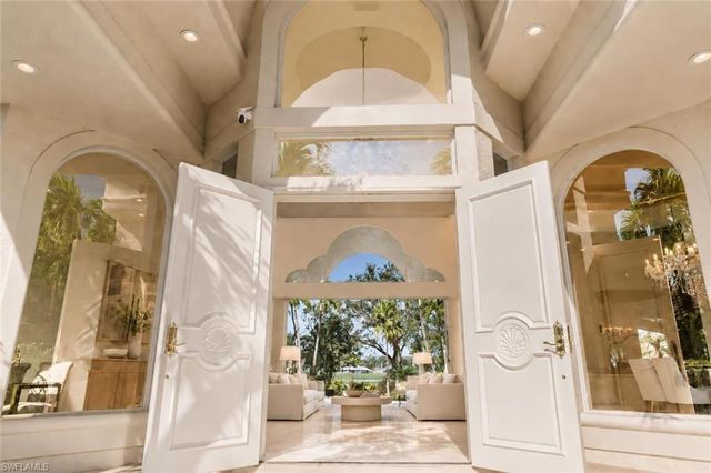 6599 Glen Arbor WAY, Naples, FL 34119