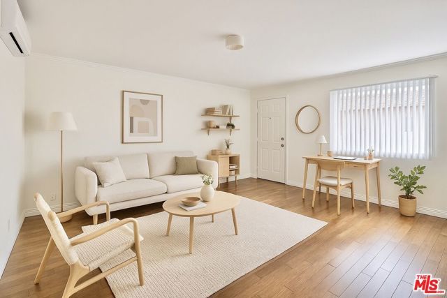 1241 N Fairfax Avenue, West Hollywood, CA 90046