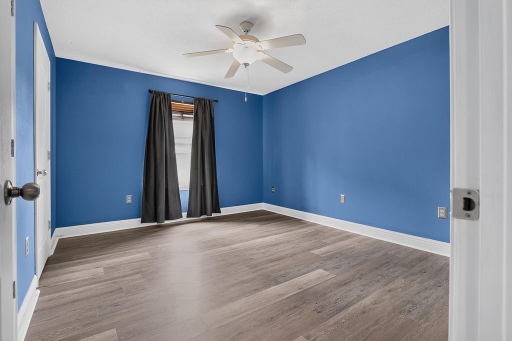 Image 28 of property listing at 6280 Equine Drive, Crestview, FL 32536