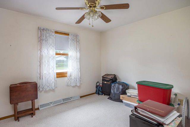 4810 W WILDFLOWER LANE, Appleton, WI 54914