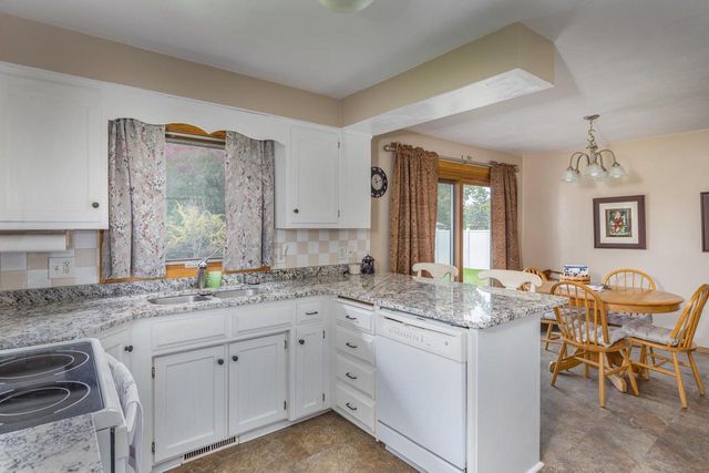 4810 W WILDFLOWER LANE, Appleton, WI 54914