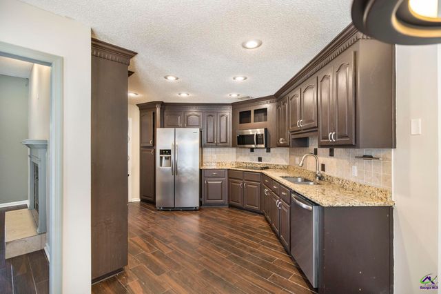206 Rhett Court, Warner Robins, GA 31088