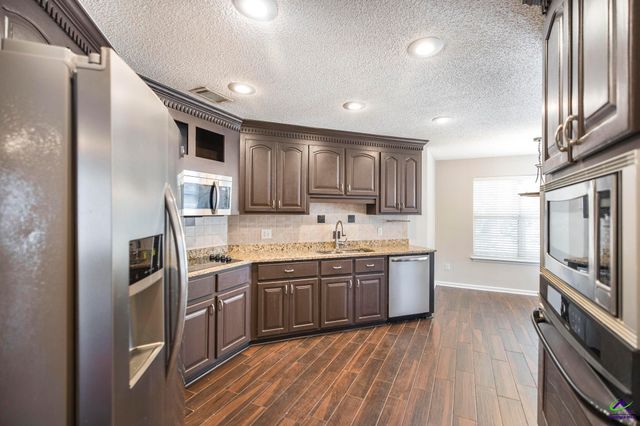 206 Rhett Court, Warner Robins, GA 31088