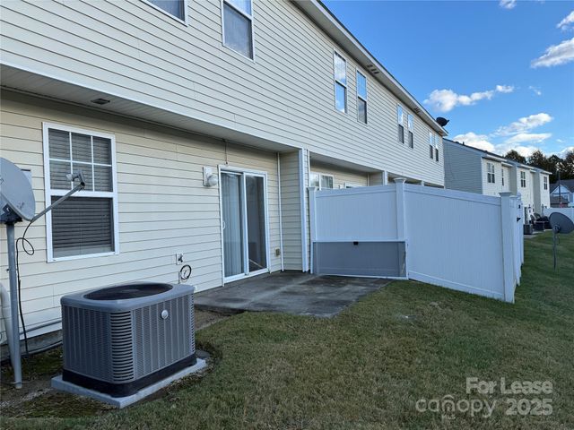 13655 Calloway Glen Drive, Charlotte, NC 28273