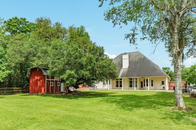 19819 County Road 684a, Sweeny, TX 77480