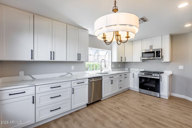 9513 E HERCULES Drive, Sun Lakes, AZ 85248