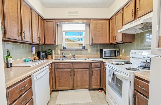 2205 WARWICK ST UNIT A & B, Columbia, MO 65202