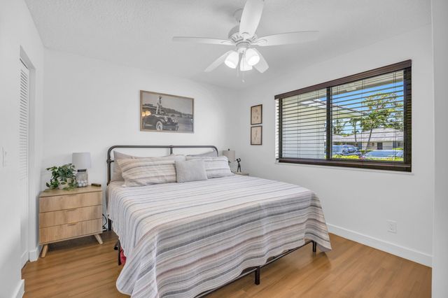 836 Club Drive, Palm Beach Gardens, FL 33418