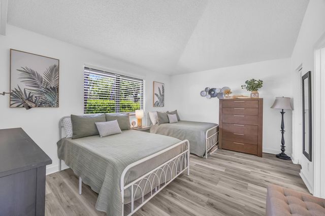 836 Club Drive, Palm Beach Gardens, FL 33418