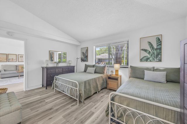 836 Club Drive, Palm Beach Gardens, FL 33418