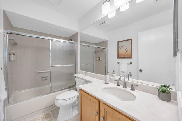 836 Club Drive, Palm Beach Gardens, FL 33418