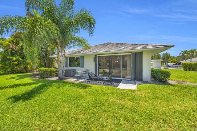 836 Club Drive, Palm Beach Gardens, FL 33418