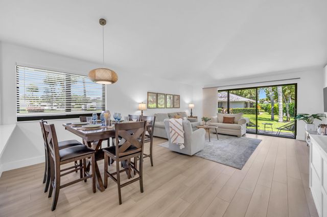 836 Club Drive, Palm Beach Gardens, FL 33418