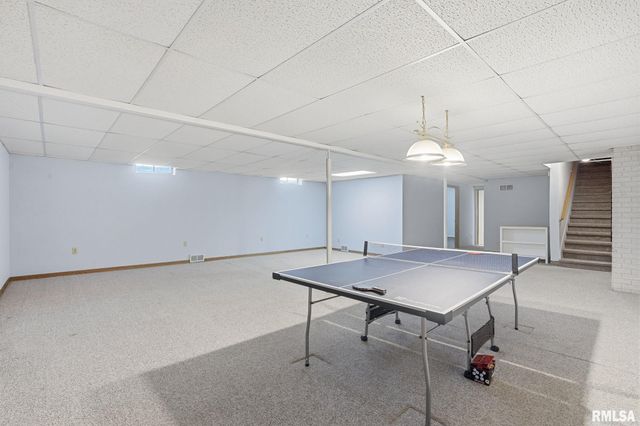 411 E 19TH Avenue, Coal Valley, IL 61240