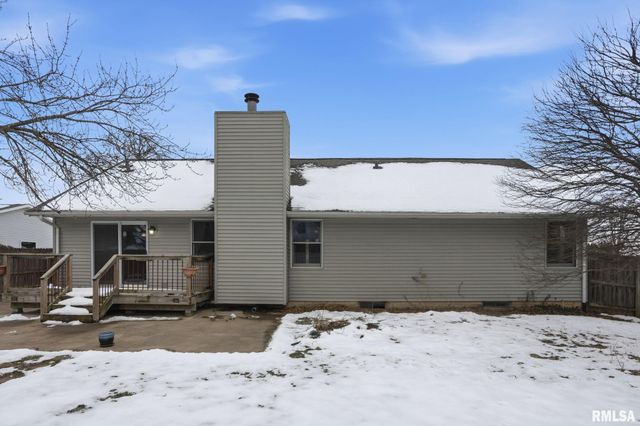 411 E 19TH Avenue, Coal Valley, IL 61240