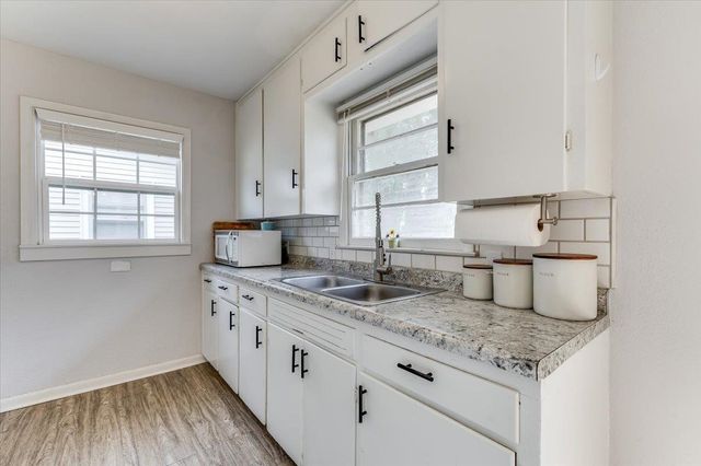 3152 S Euclid Ave, Wichita, KS 67217