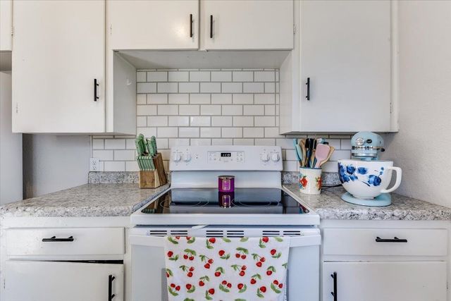 3152 S Euclid Ave, Wichita, KS 67217