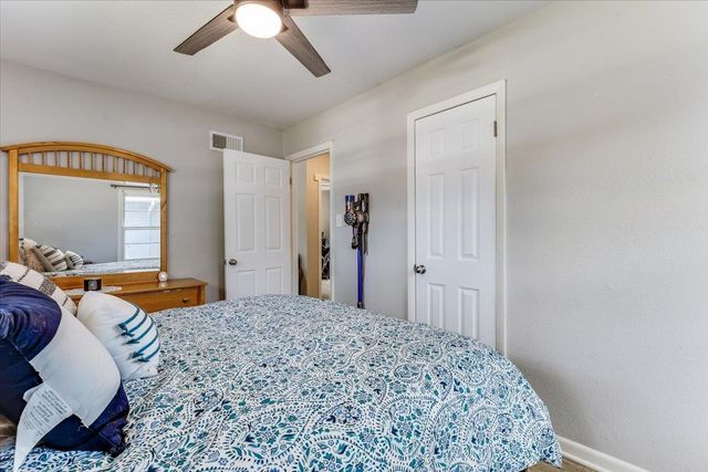 3152 S Euclid Ave, Wichita, KS 67217