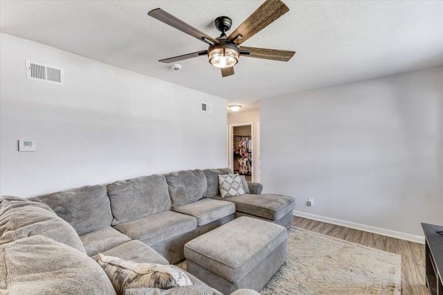 3152 S Euclid Ave, Wichita, KS 67217