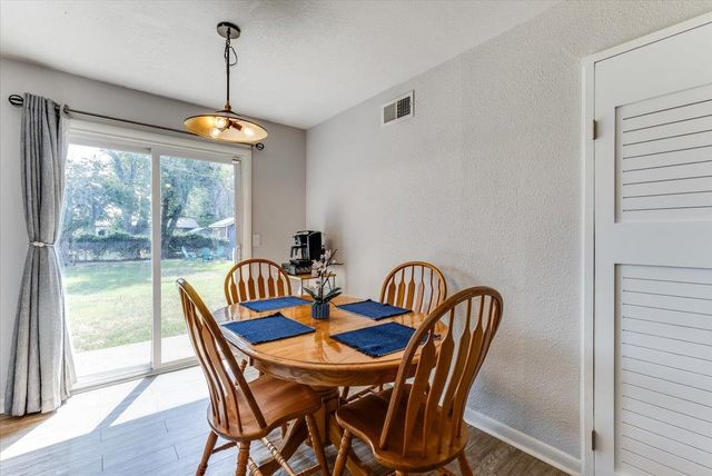 3152 S Euclid Ave, Wichita, KS 67217