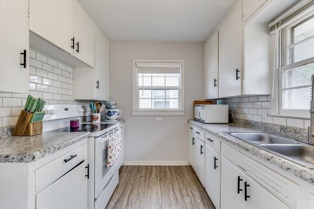 3152 S Euclid Ave, Wichita, KS 67217
