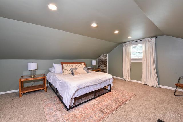 3826 Southern Avenue, Fairfax, OH 45227