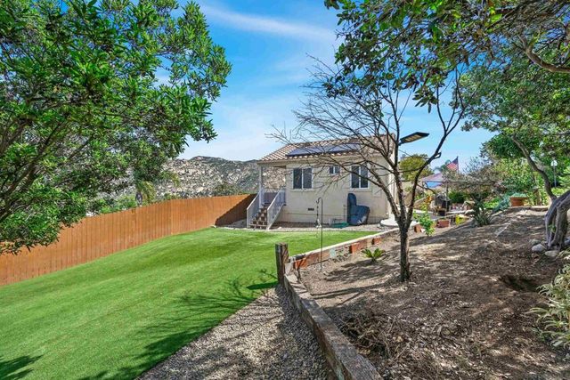 15730 Rainbird, Ramona, CA 92065