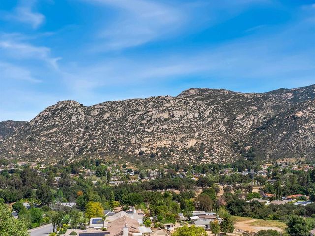 15730 Rainbird, Ramona, CA 92065