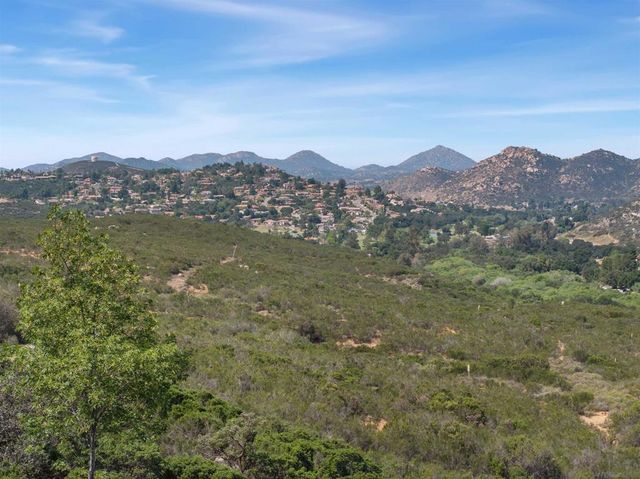 15730 Rainbird, Ramona, CA 92065