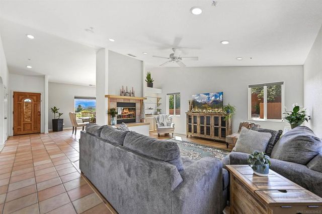 15730 Rainbird, Ramona, CA 92065