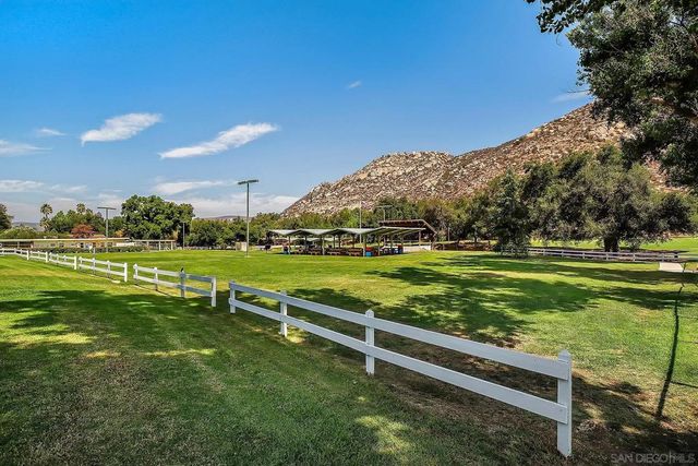 15730 Rainbird, Ramona, CA 92065